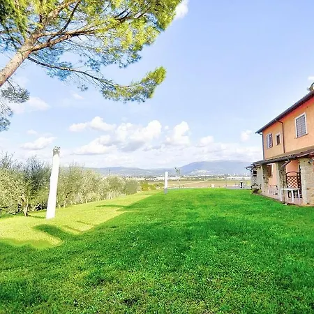 Via Lippia Sleeps 3 With Pool And Air Con * Collestrada