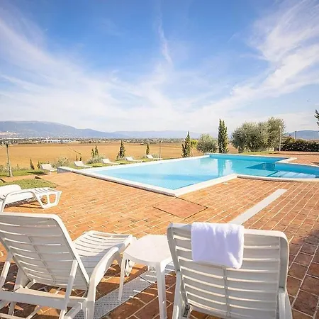 Villa Via Lippia Sleeps 3 With Pool And Air Con *